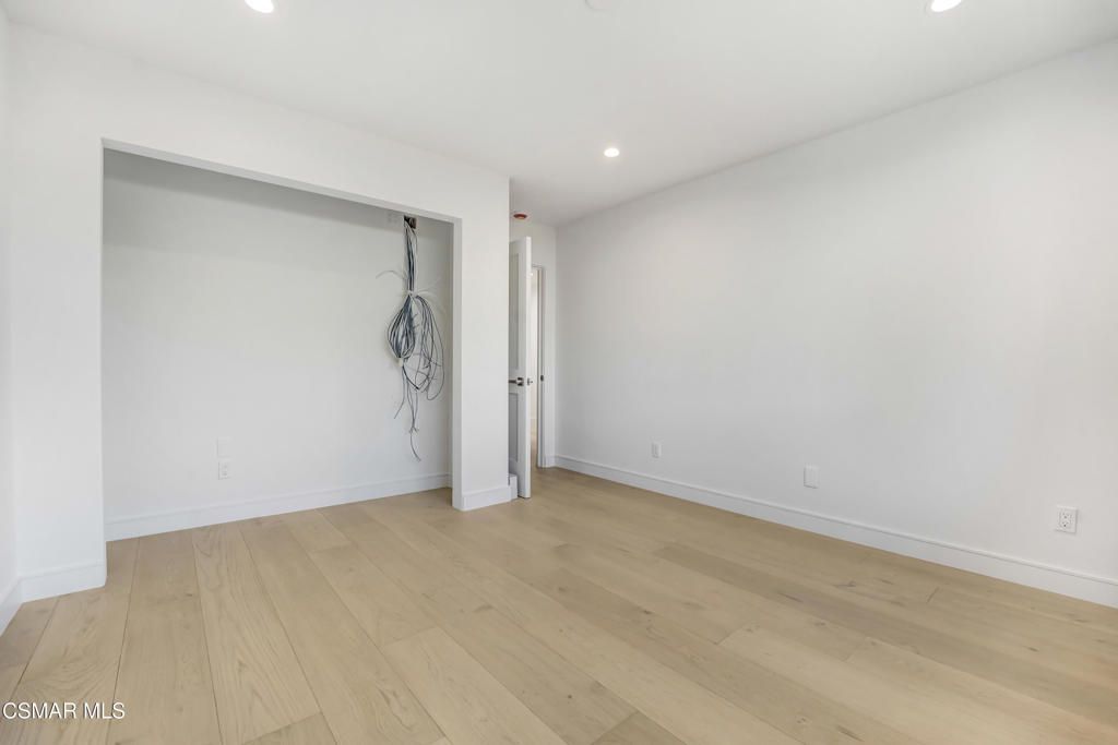 Image 16 of property listing at 2718 Licia Place, Simi Valley, CA 93065