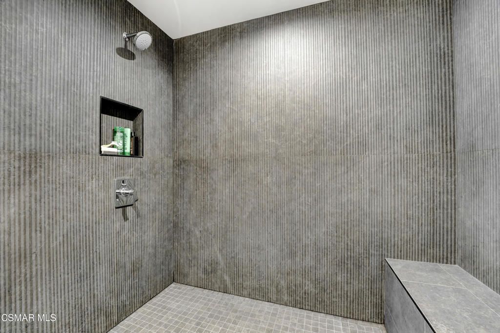 Image 20 of property listing at 2718 Licia Place, Simi Valley, CA 93065