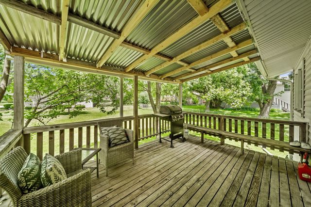 2516 Jackson Drive, Woodridge, IL 60517