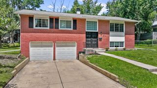 2516 Jackson Drive, Woodridge, IL 60517