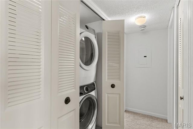 9192 Wrenwood Lane, Brentwood, MO 63144