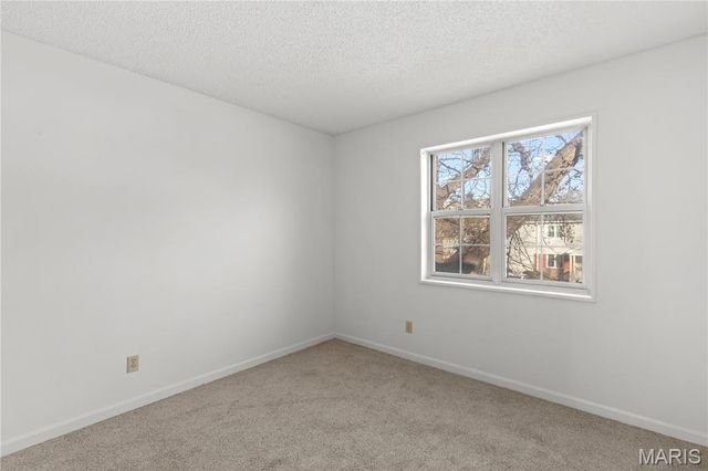 9192 Wrenwood Lane, Brentwood, MO 63144