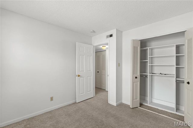 9192 Wrenwood Lane, Brentwood, MO 63144