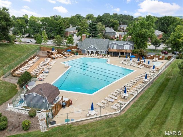 9192 Wrenwood Lane, Brentwood, MO 63144