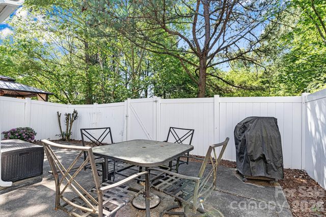 151 Talbert Town Loop, Mooresville, NC 28117