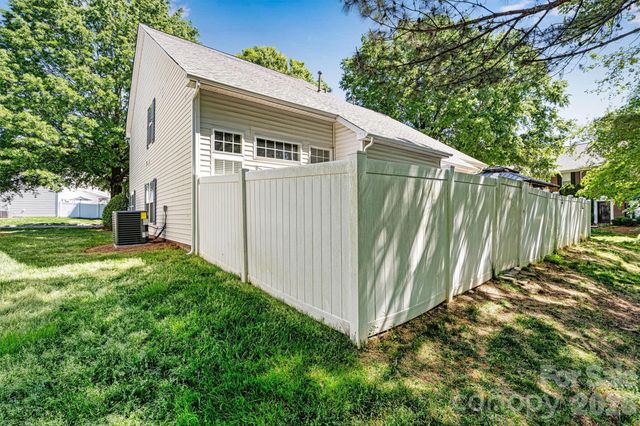 151 Talbert Town Loop, Mooresville, NC 28117