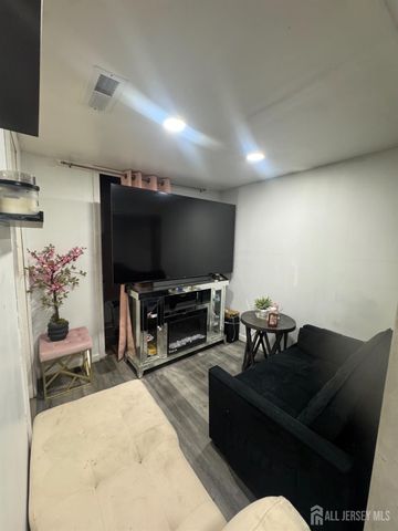 148 S Inman Avenue S, Avenel, NJ 07001