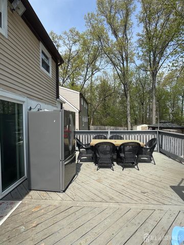 148 S Inman Avenue S, Avenel, NJ 07001