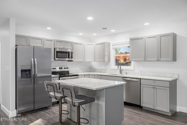 135 Woodcrest Drive, Greeneville, TN 37745