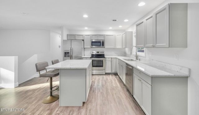 135 Woodcrest Drive, Greeneville, TN 37745