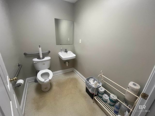 12831 6th Street, Lillian, AL 36549