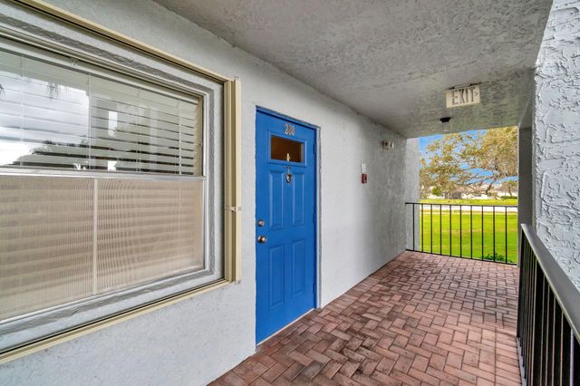 14747 Cumberland Drive 208, Delray Beach, FL 33446
