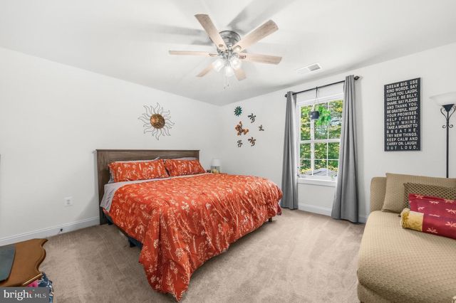 450 WILEY LN, Fredericksburg, VA 22406