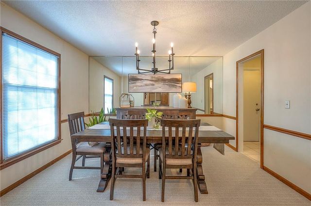 4535 NW Bramble Trail, Lee's Summit, MO 64064