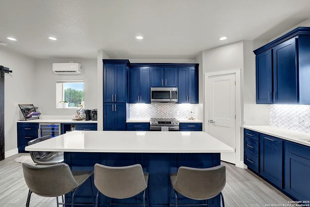 757 Joy, Floresville, TX 78114