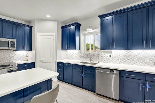 757 Joy, Floresville, TX 78114