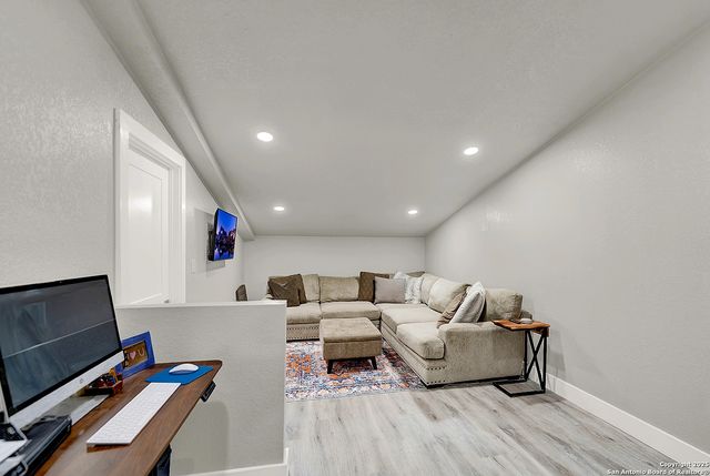 757 Joy, Floresville, TX 78114