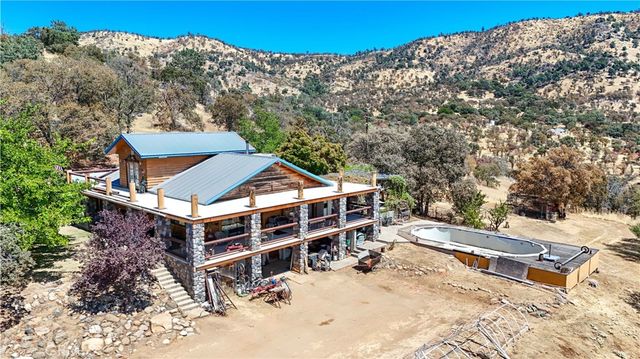 3013 Trower Road, Catheys Valley, CA 95306