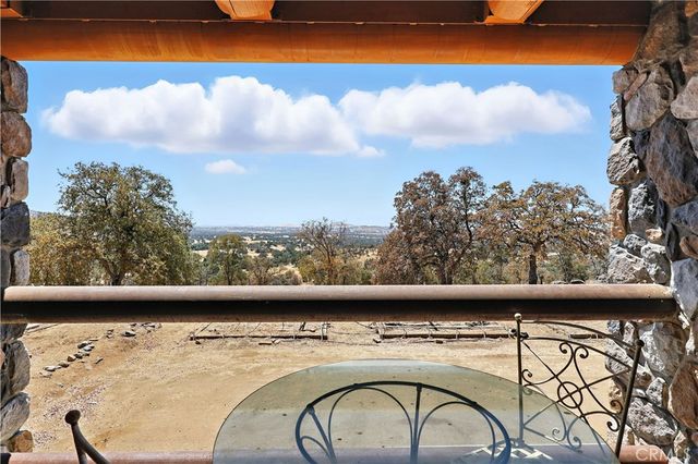 3013 Trower Road, Catheys Valley, CA 95306