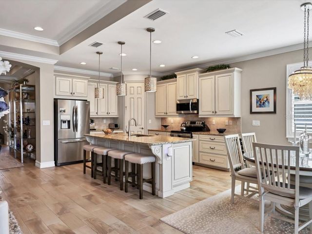 256 MARAVIYA BOULEVARD, Nokomis, FL 34275