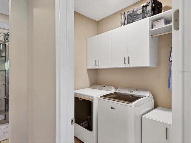 256 MARAVIYA BOULEVARD, Nokomis, FL 34275