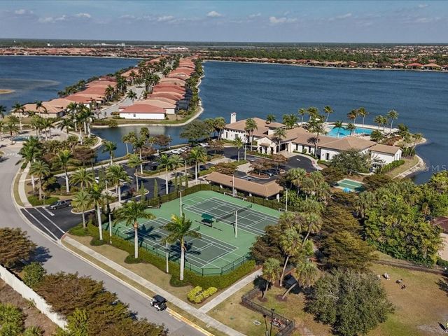 256 MARAVIYA BOULEVARD, Nokomis, FL 34275