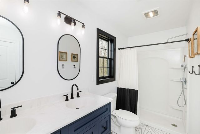 7 Ciana Rd, Rehoboth, MA 02769