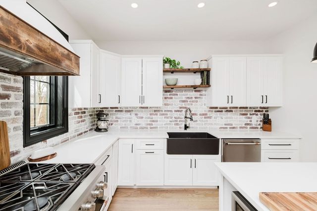 7 Ciana Rd, Rehoboth, MA 02769