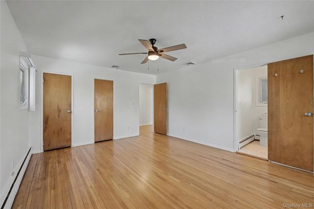 38 Park Drive E, Syosset, NY 11791