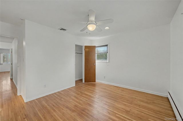 38 Park Drive E, Syosset, NY 11791