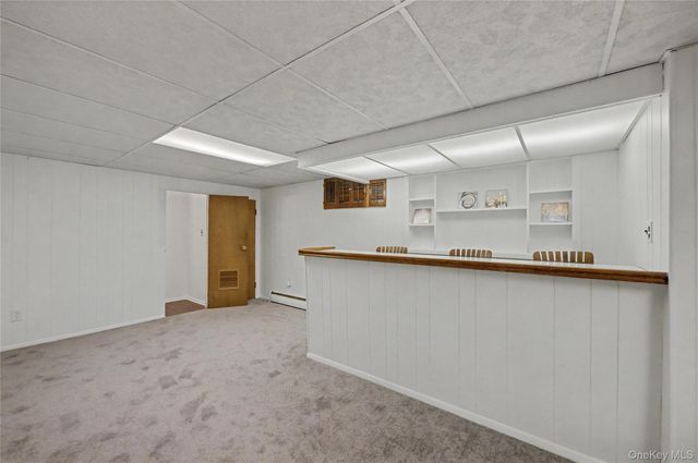 38 Park Drive E, Syosset, NY 11791