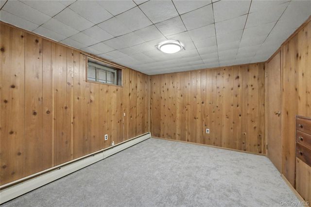 38 Park Drive E, Syosset, NY 11791