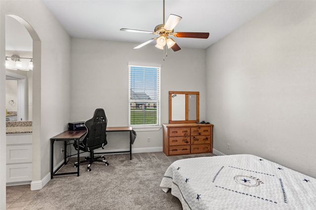 182 N Star Crossing Lane, Weatherford, TX 76088