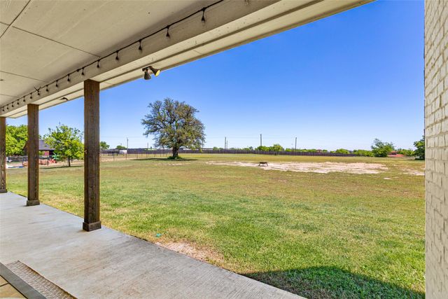 182 N Star Crossing Lane, Weatherford, TX 76088