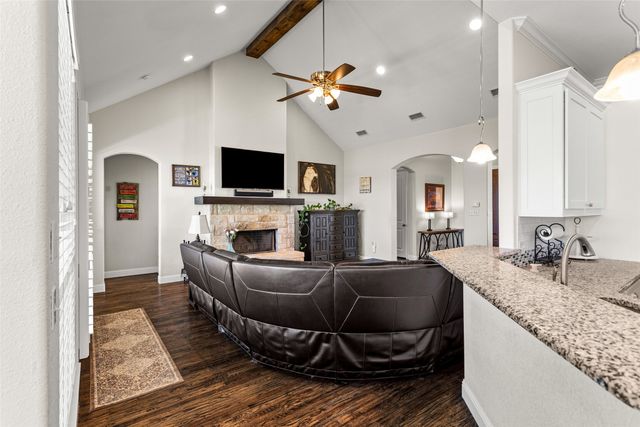 182 N Star Crossing Lane, Weatherford, TX 76088