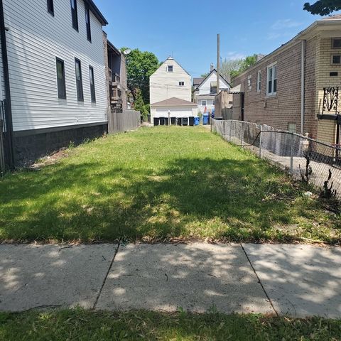 5962 W Iowa Street, Chicago, IL 60651