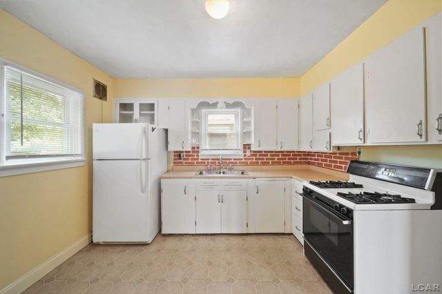 446 Allis Street, Adrian, MI 49221