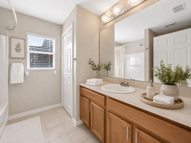 516 BELLA ROSA CIRCLE, Sanford, FL 32771