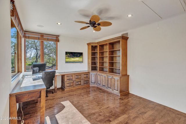 10040 E HAPPY VALLEY Road 450, Scottsdale, AZ 85255