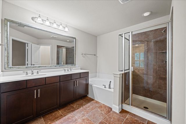 424 Hunt Drive, Lewisville, TX 75067