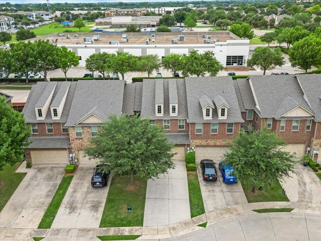 424 Hunt Drive, Lewisville, TX 75067