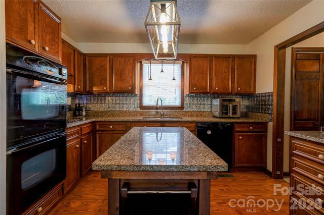 719 W Zion Church Road, Shelby, NC 28150