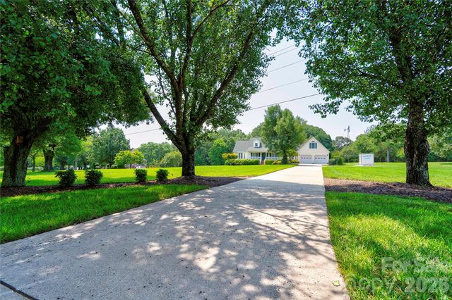 719 W Zion Church Road, Shelby, NC 28150
