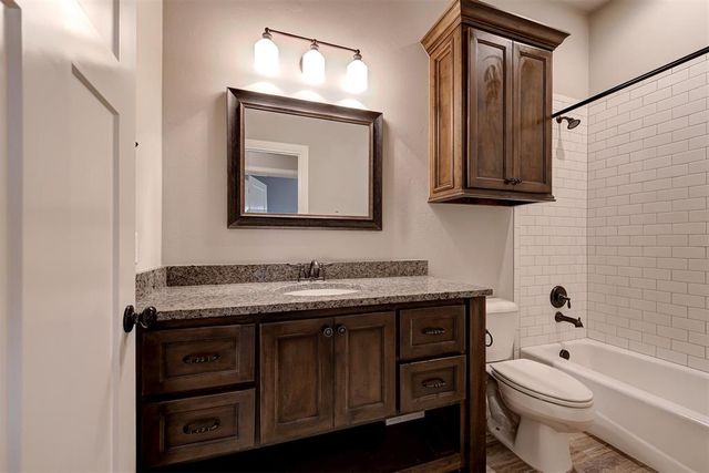 1516 Boathouse Road, Edmond, OK 73034