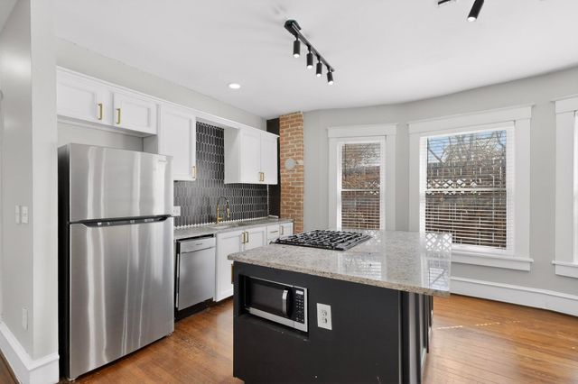 1000 N Carroll Avenue A, Dallas, TX 75204