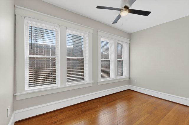 1000 N Carroll Avenue A, Dallas, TX 75204