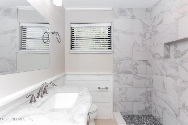 6215 PINE COVE Lane, Jacksonville, FL 32211