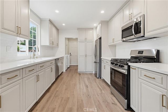 5225 Babcock, Valley Village, CA 91607