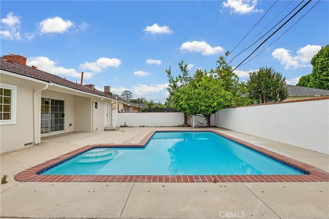 5225 Babcock, Valley Village, CA 91607