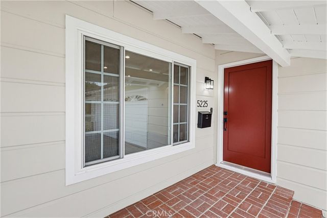 5225 Babcock, Valley Village, CA 91607